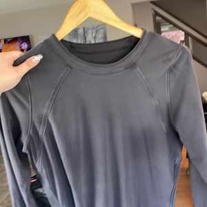 LuluLemon running shirt